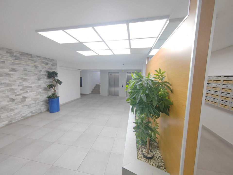 Titan Pallady Ultrafinisat mobilat si utilat top