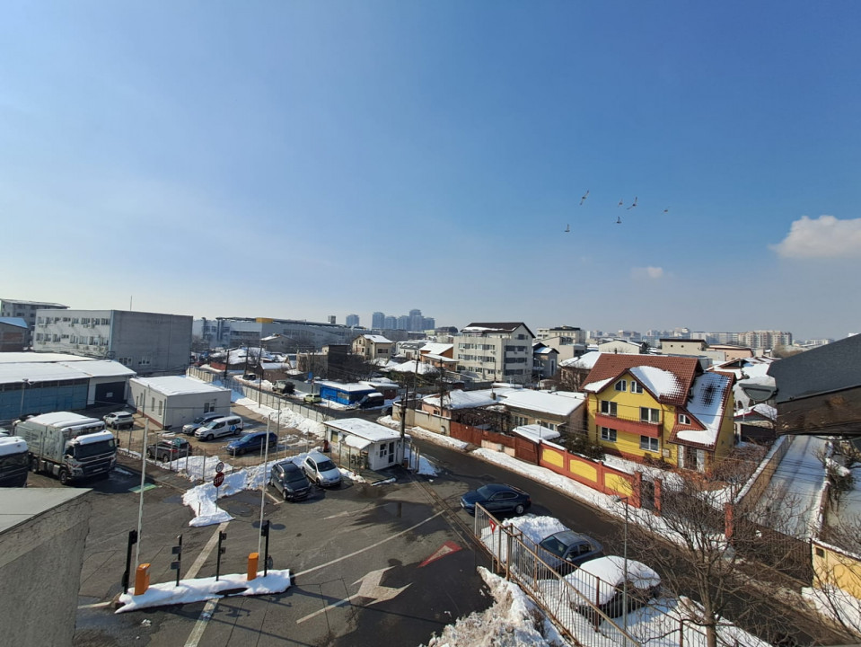 Apartament 2 camere plus terasa de 22 mp