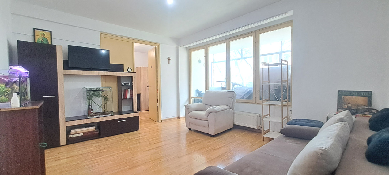 2 camere langa Metrou Eroii Revolutiei