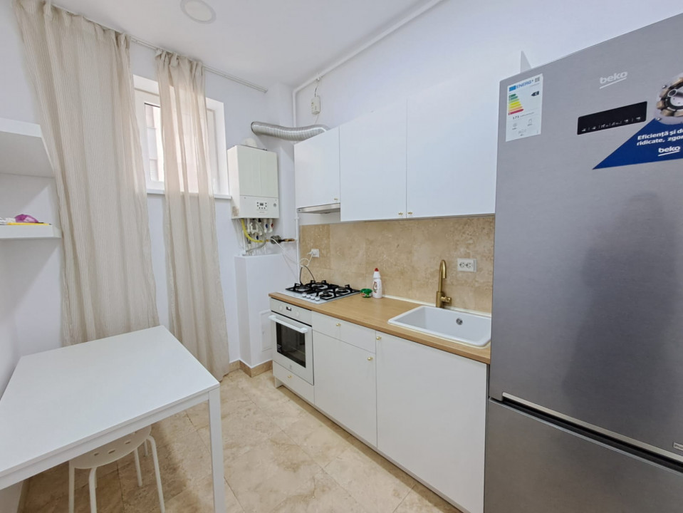 Apartament 3 cam B-dul Timisoara Str. Valea Calmatuiului