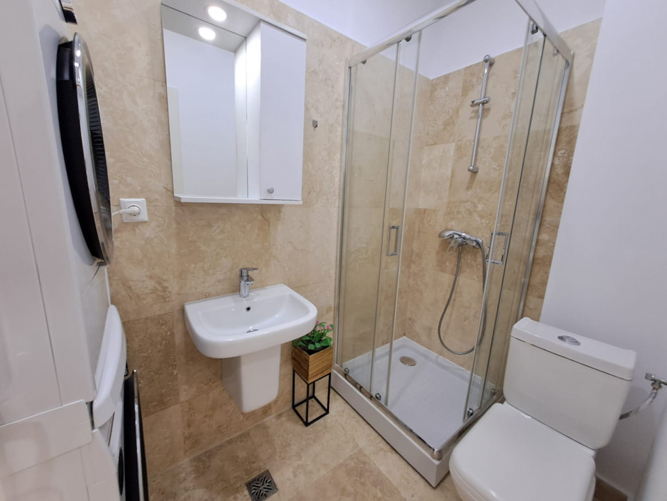 Apartament 3 cam B-dul Timisoara Str. Valea Calmatuiului