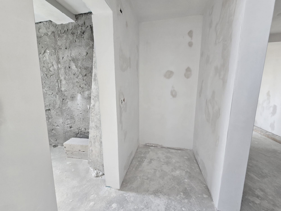 OVIDIU-POIANA- Vila tip duplex cu terasa circulabila.