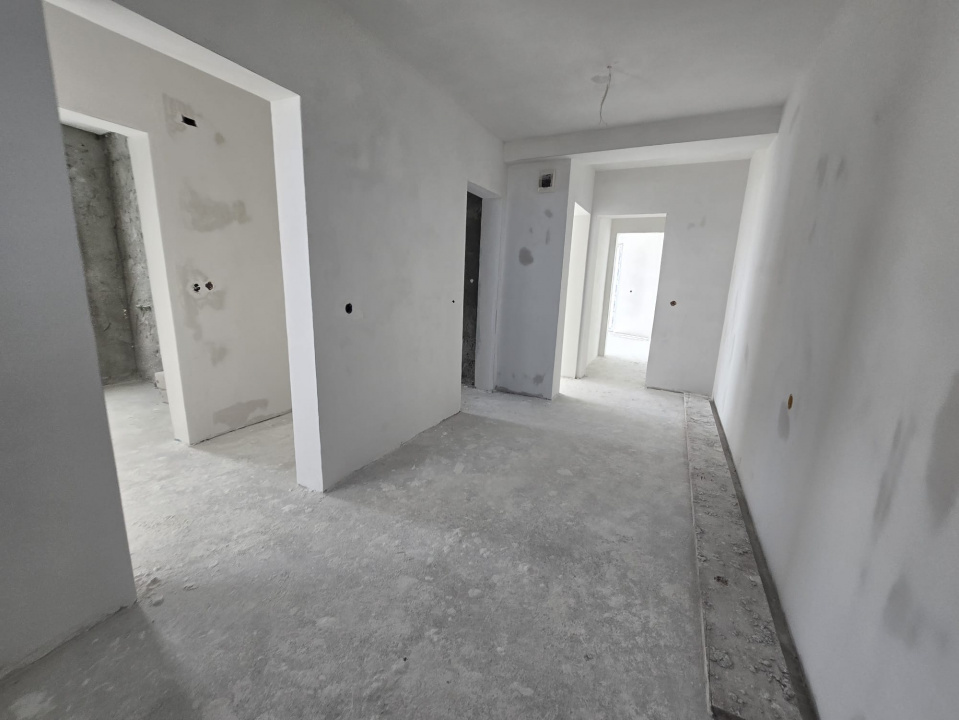 OVIDIU-POIANA- Vila tip duplex cu terasa circulabila.