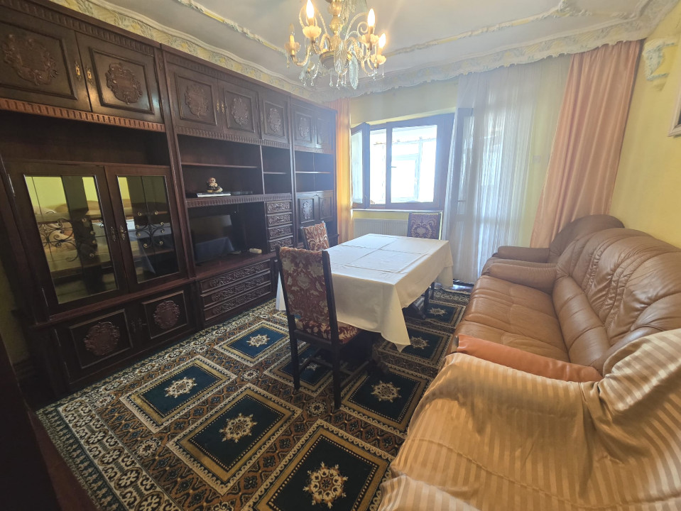 Centru - Apartament de 4 camere cu vedere Panoramica la Marea Neagra.