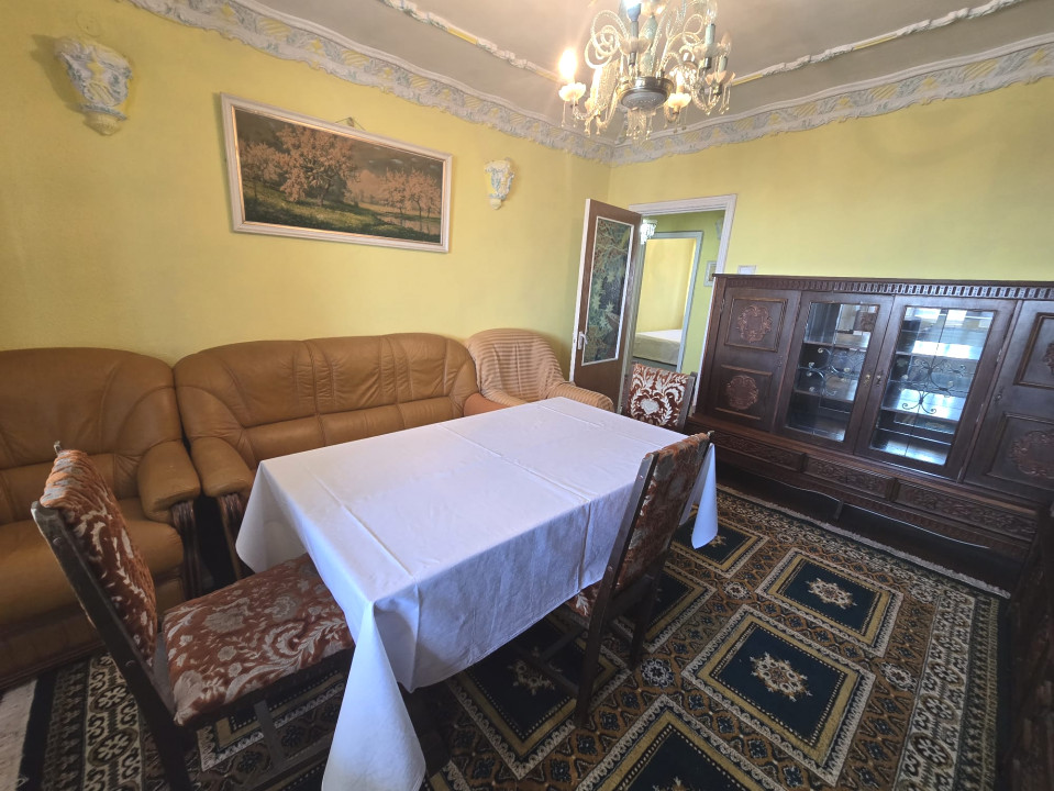Centru - Apartament de 4 camere cu vedere Panoramica la Marea Neagra.