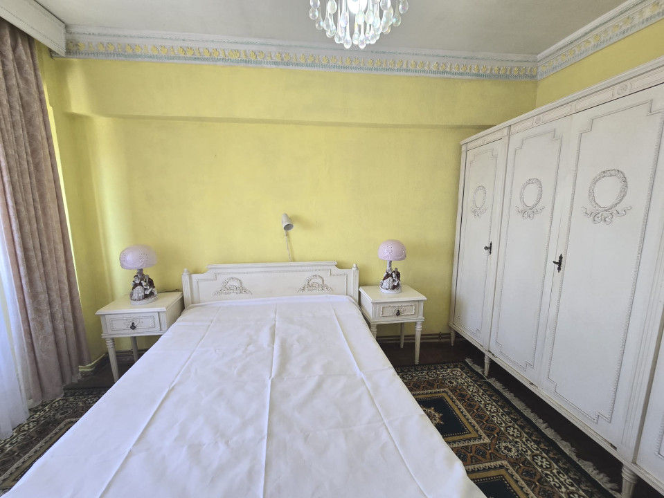 Centru - Apartament de 4 camere cu vedere Panoramica la Marea Neagra.