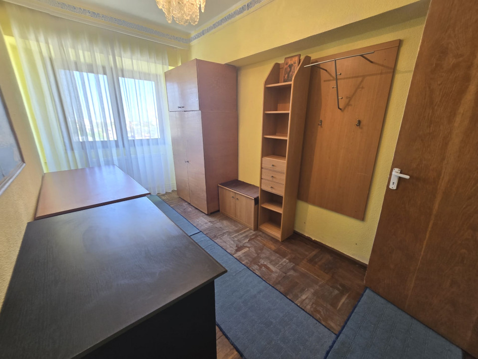 Centru - Apartament de 4 camere cu vedere Panoramica la Marea Neagra.