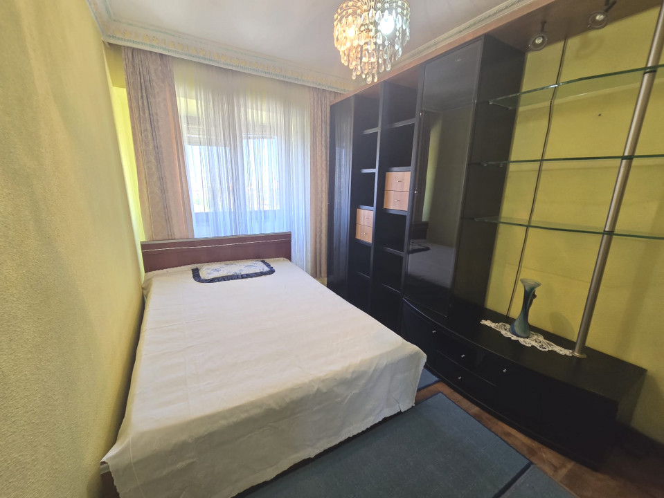 Centru - Apartament de 4 camere cu vedere Panoramica la Marea Neagra.
