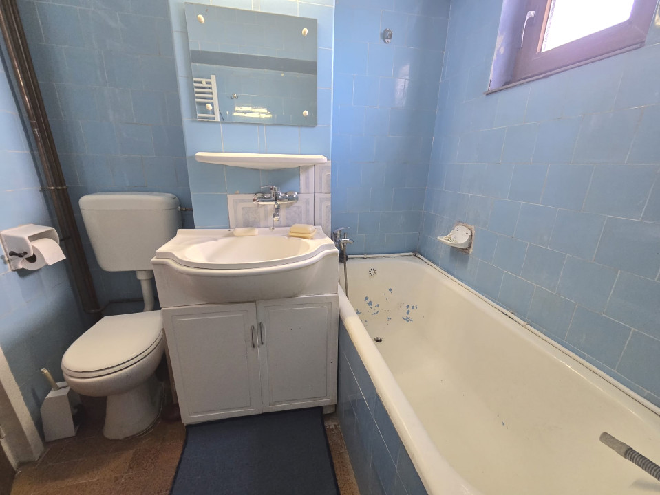 Centru - Apartament de 4 camere cu vedere Panoramica la Marea Neagra.