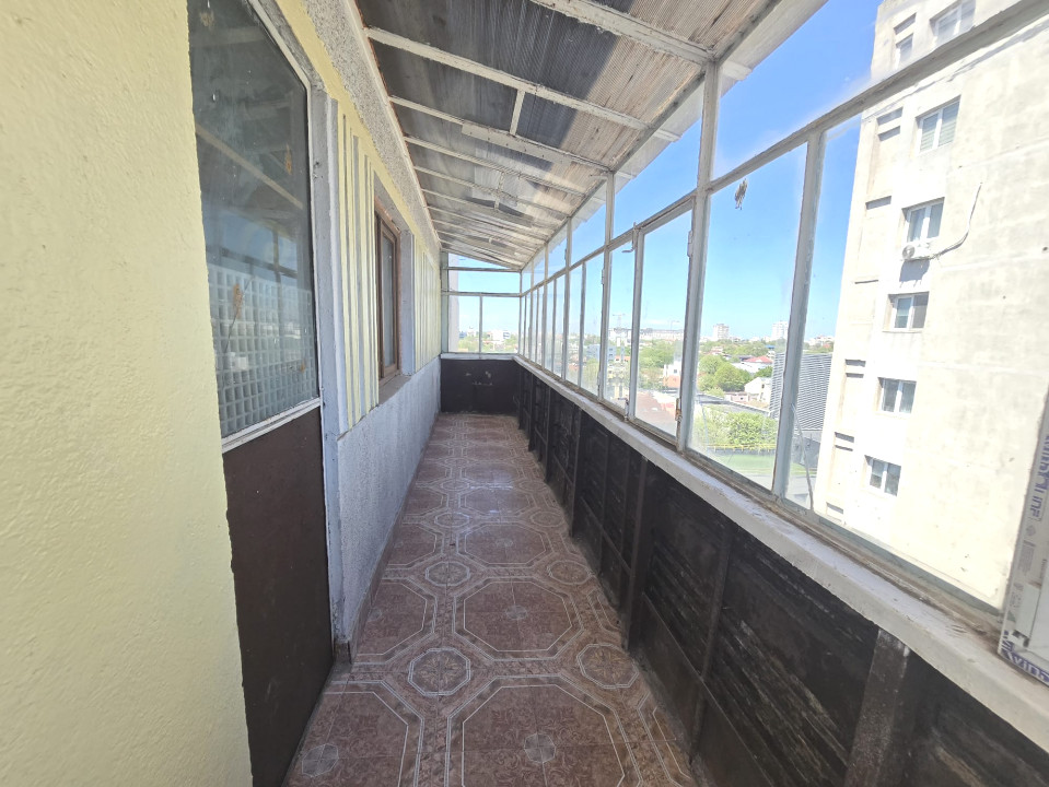 Centru - Apartament de 4 camere cu vedere Panoramica la Marea Neagra.