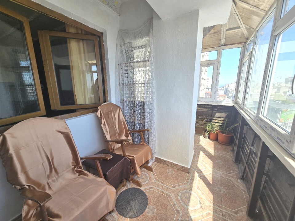 Centru - Apartament de 4 camere cu vedere Panoramica la Marea Neagra.