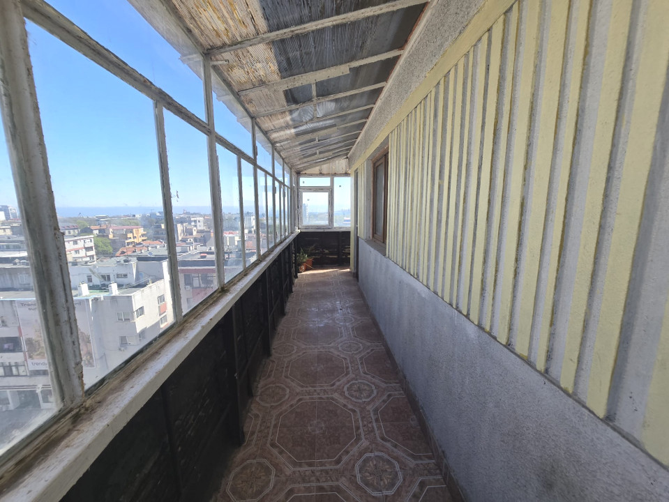 Centru - Apartament de 4 camere cu vedere Panoramica la Marea Neagra.