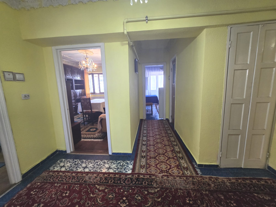 Centru - Apartament de 4 camere cu vedere Panoramica la Marea Neagra.