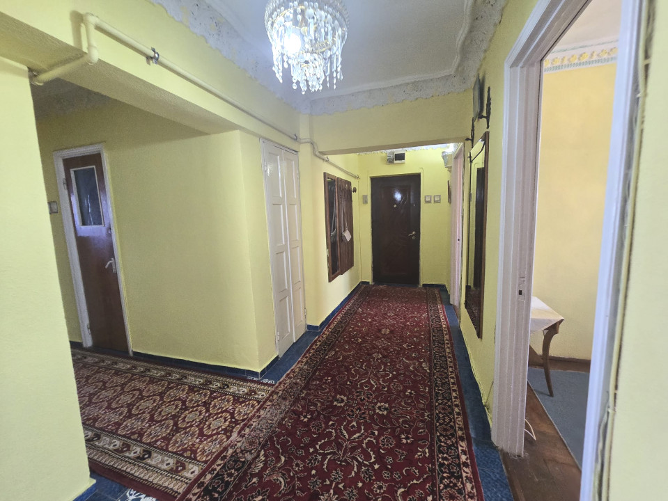 Centru - Apartament de 4 camere cu vedere Panoramica la Marea Neagra.
