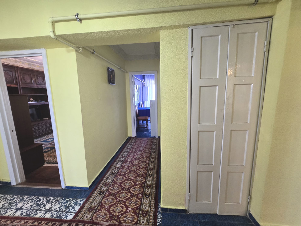 Centru - Apartament de 4 camere cu vedere Panoramica la Marea Neagra.