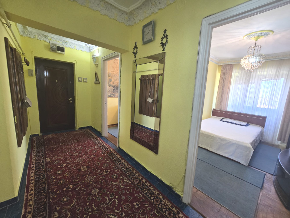 Centru - Apartament de 4 camere cu vedere Panoramica la Marea Neagra.