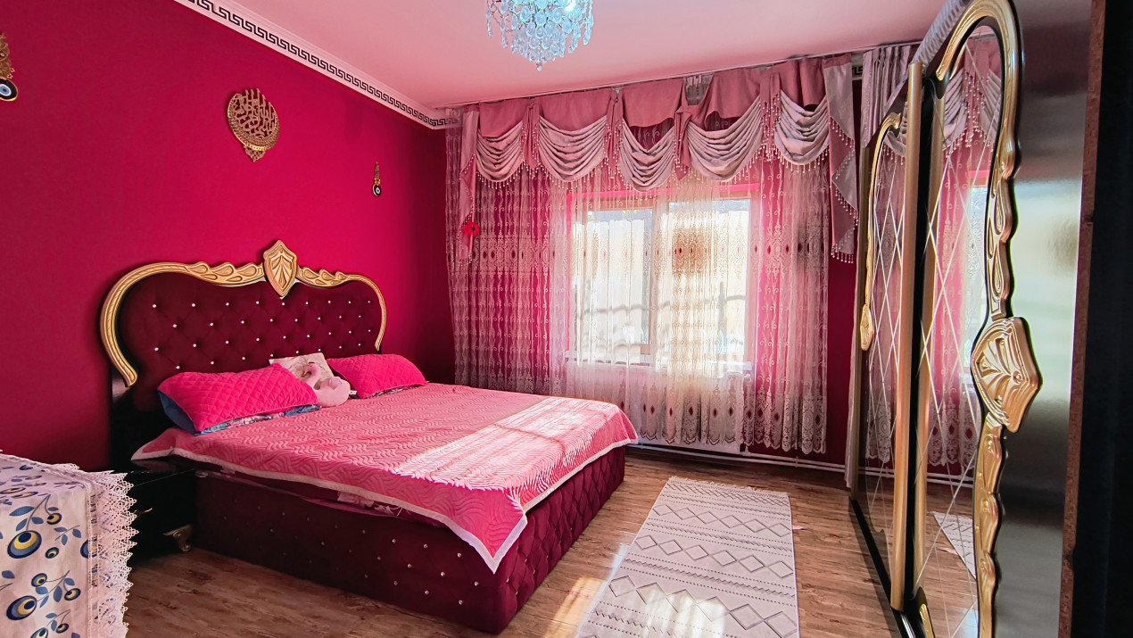 Medgidia | Casă cu 5 camere spațioasă