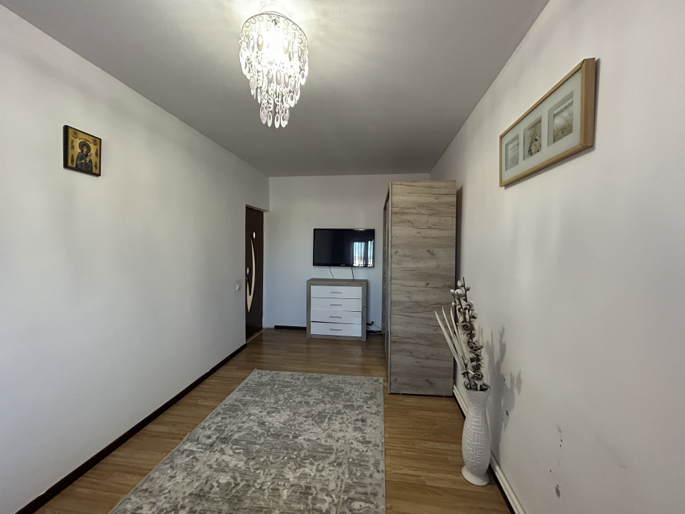 Casa P+1 la pret de apartament - zona Bratianu