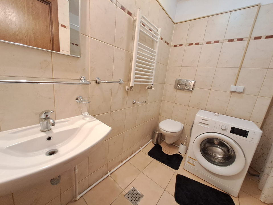 Apartament 2 camere 13 Septembrie Marriott Catedrala Bloc 2007