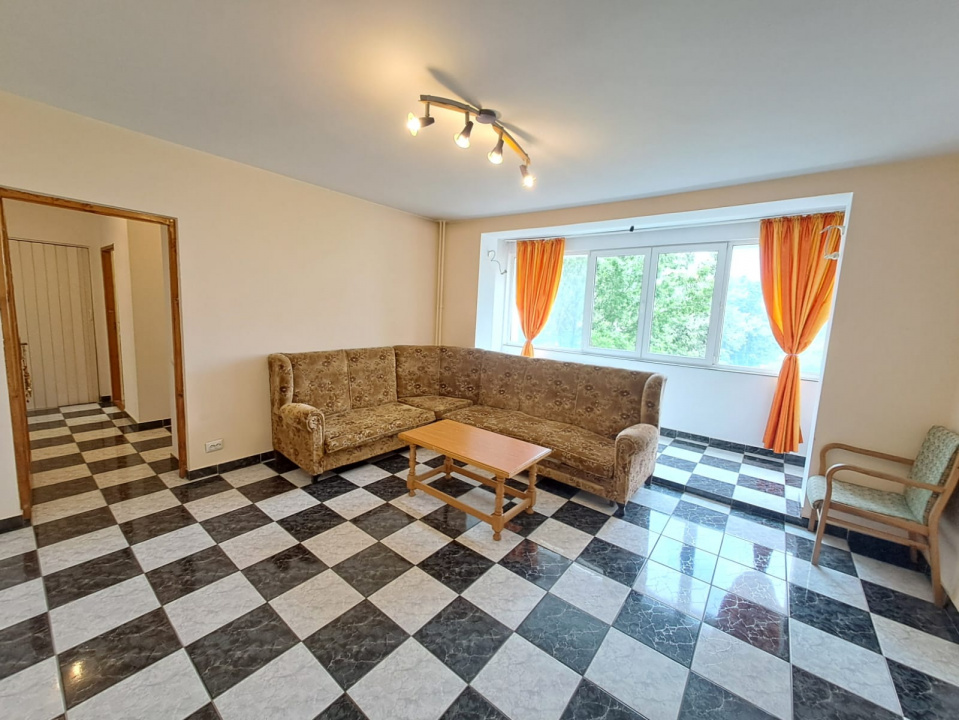 Apartament 3 camere Militari Apusului Metrou Pacii