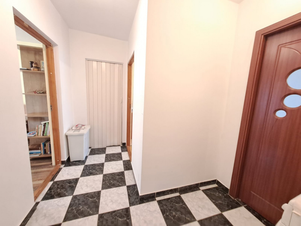 Apartament 3 camere Militari Apusului Metrou Pacii
