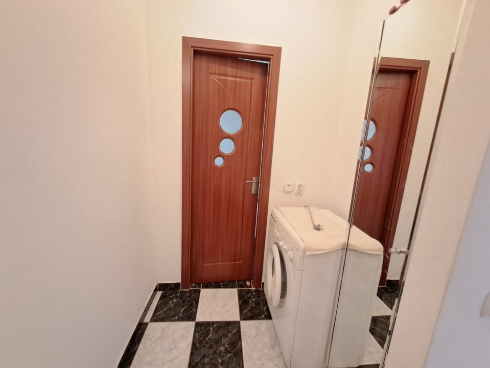 Apartament 3 camere Militari Apusului Metrou Pacii