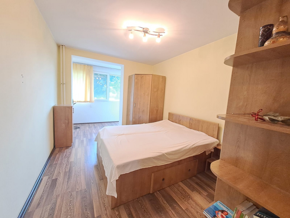 Apartament 3 camere Militari Apusului Metrou Pacii