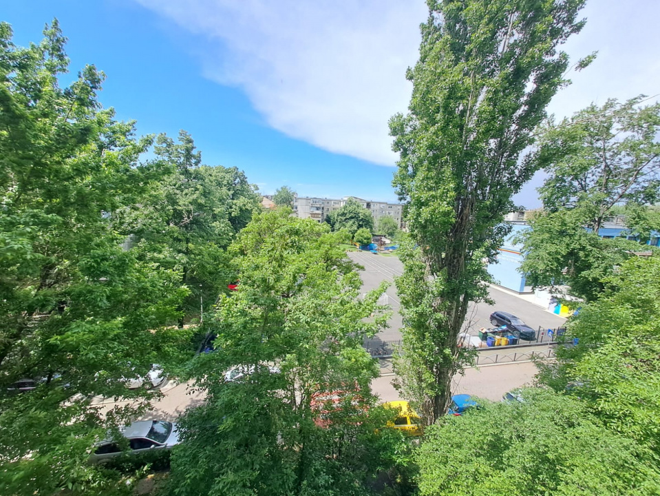 Apartament 3 camere Militari Apusului Metrou Pacii