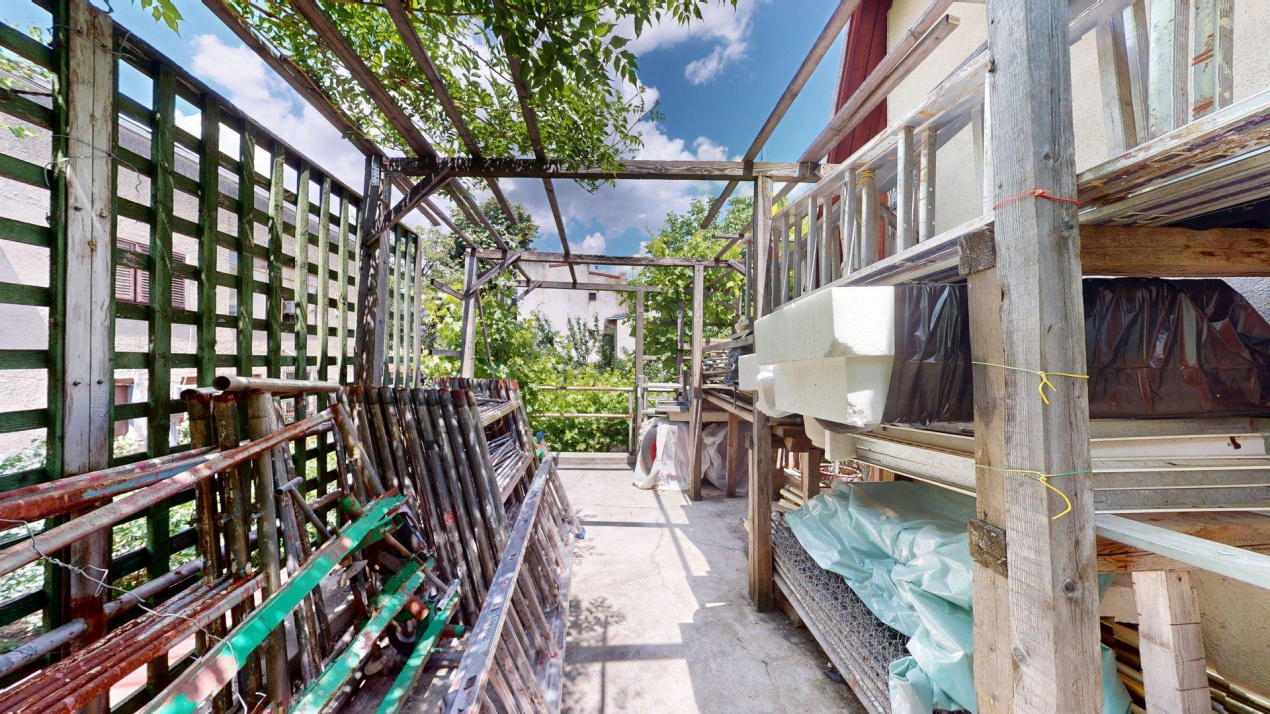 Casa de Vanzare zona Calea Calarasi