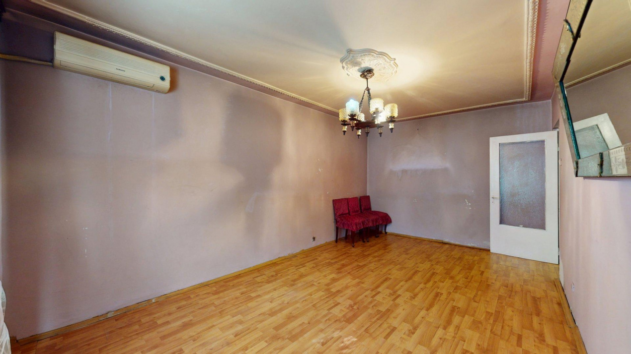 Apartament 3 camere Pantelimon Bd.Chisinau Herţa