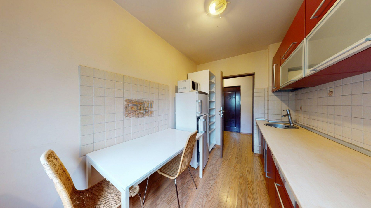 Apartament de vanzare -2 camere decomandat - Teiul Doamnei