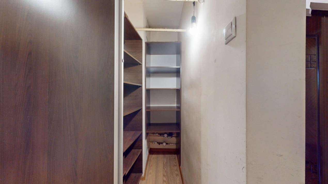 Apartament de vanzare -2 camere decomandat - Teiul Doamnei