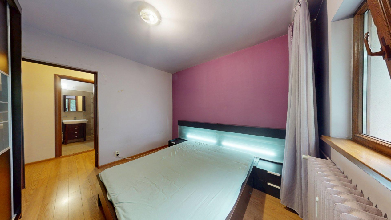 Apartament de vanzare -2 camere decomandat - Teiul Doamnei