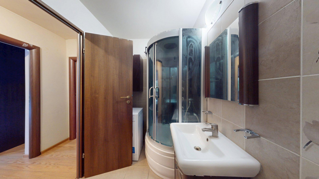 Apartament de vanzare -2 camere decomandat - Teiul Doamnei