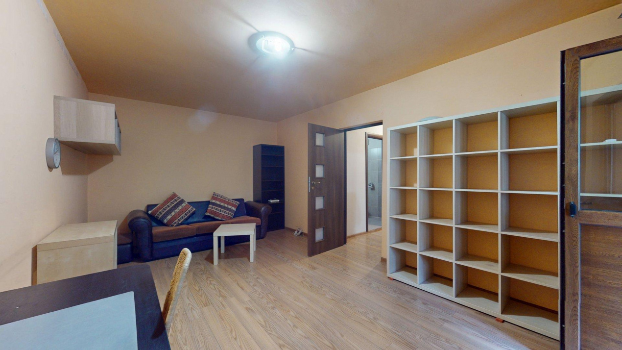 Apartament de vanzare -2 camere decomandat - Teiul Doamnei