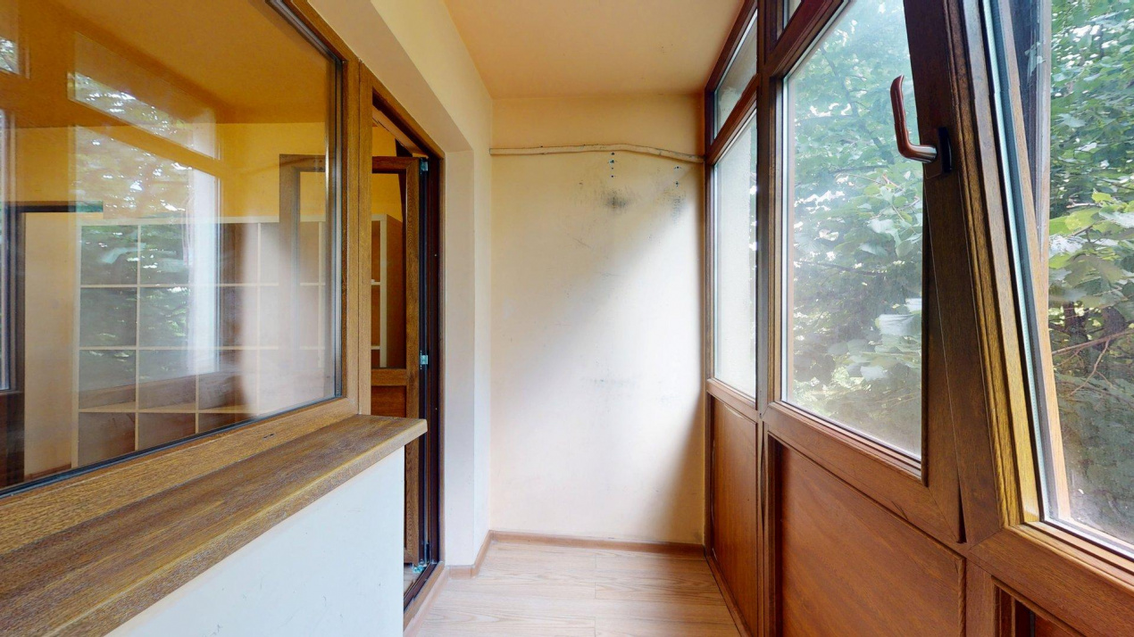 Apartament de vanzare -2 camere decomandat - Teiul Doamnei