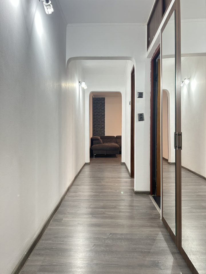 Apartament 3 camere Tomis Nord - 2 locuri parcare - centrală termică