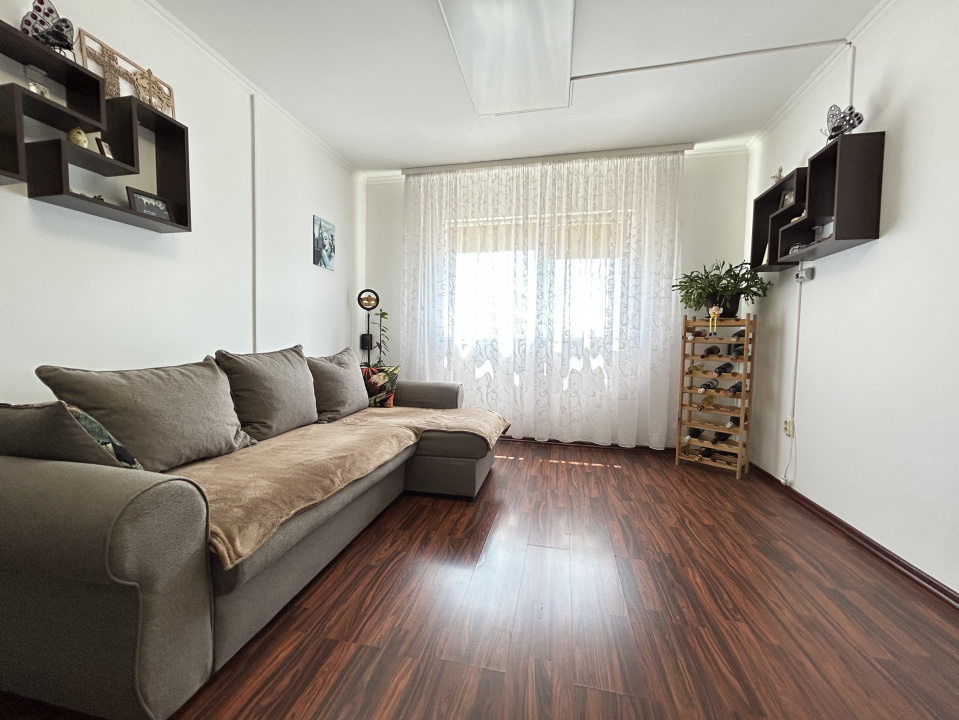 Apartament cu 3 camere Piata CET mobilat utilat modern - super pret