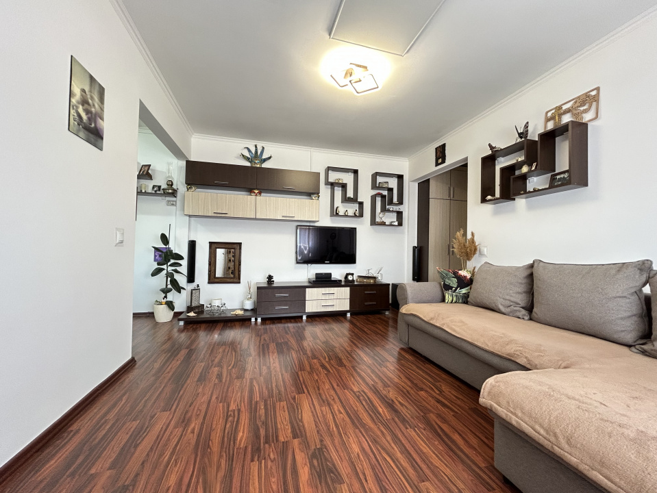 Apartament cu 3 camere Piata CET mobilat utilat modern - super pret