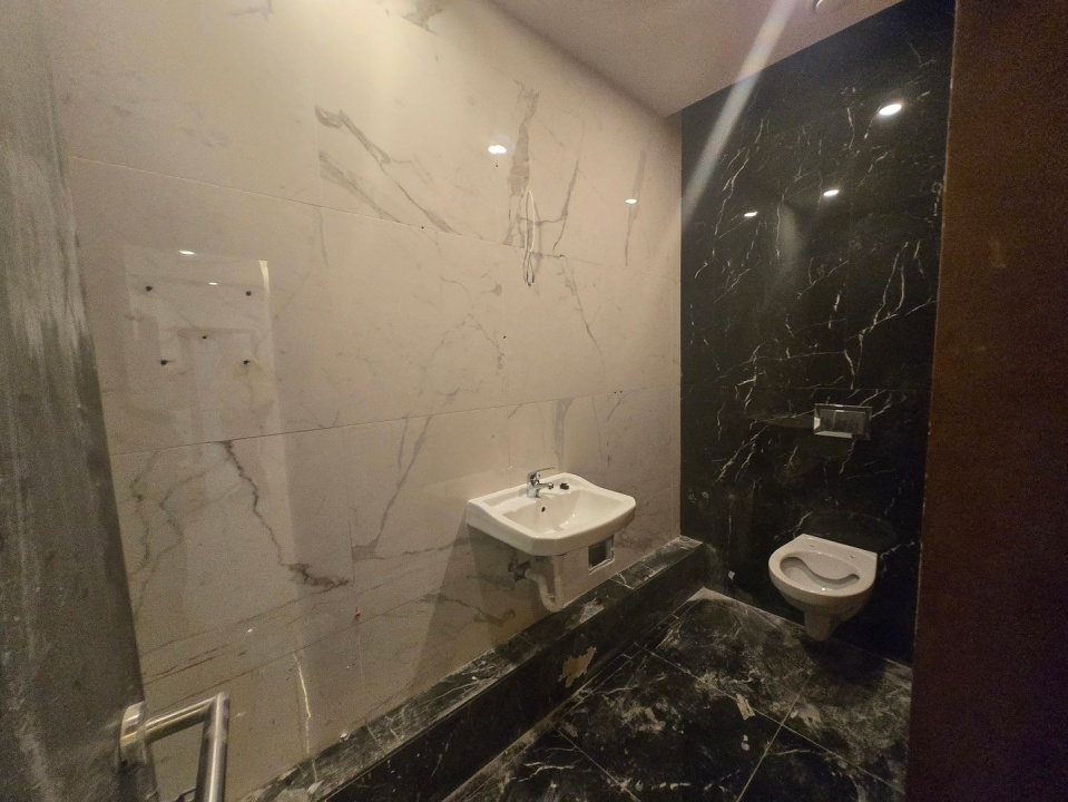 Spatiu comercial 44mp Dristor McDonald's Metrou Stradal Camil Ressu
