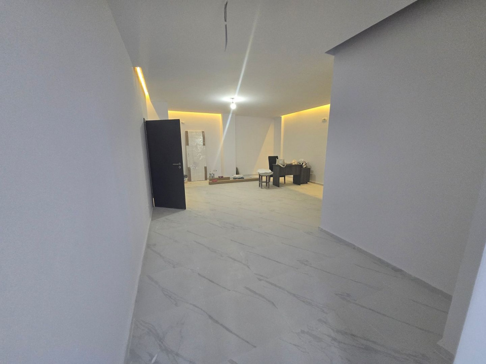 Spatiu comercial 66mp Dristor McDonald's Metrou Stradal Camil Ressu