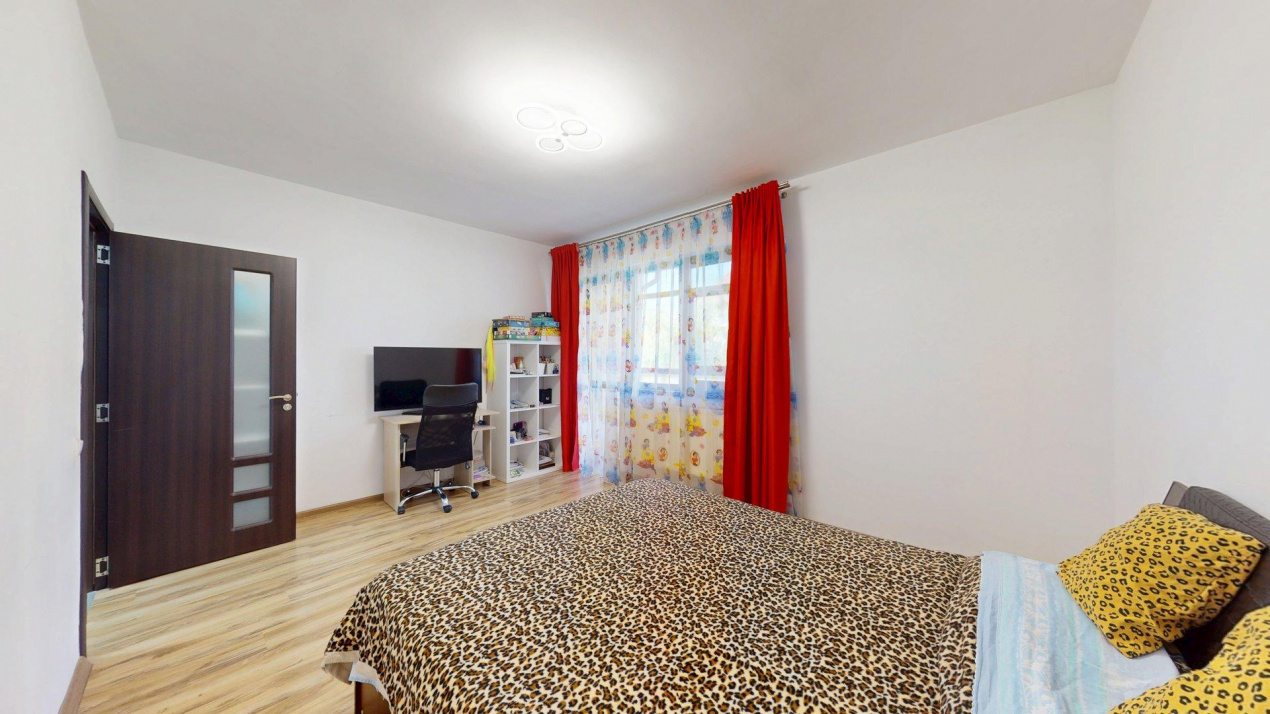 Casa tip duplex Auchan Militari Metrou Pacii Bd. Iuliu Maniu