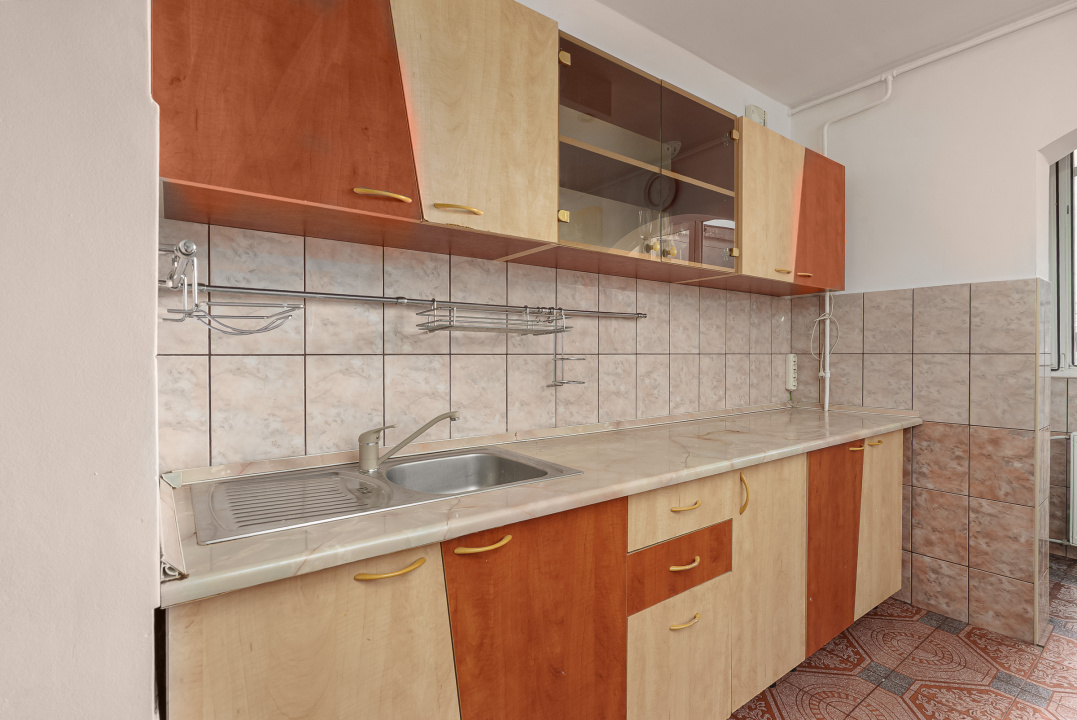 Apart 2 camere Lacul Tei facult constructii Alexandru cel Bun bloc 85