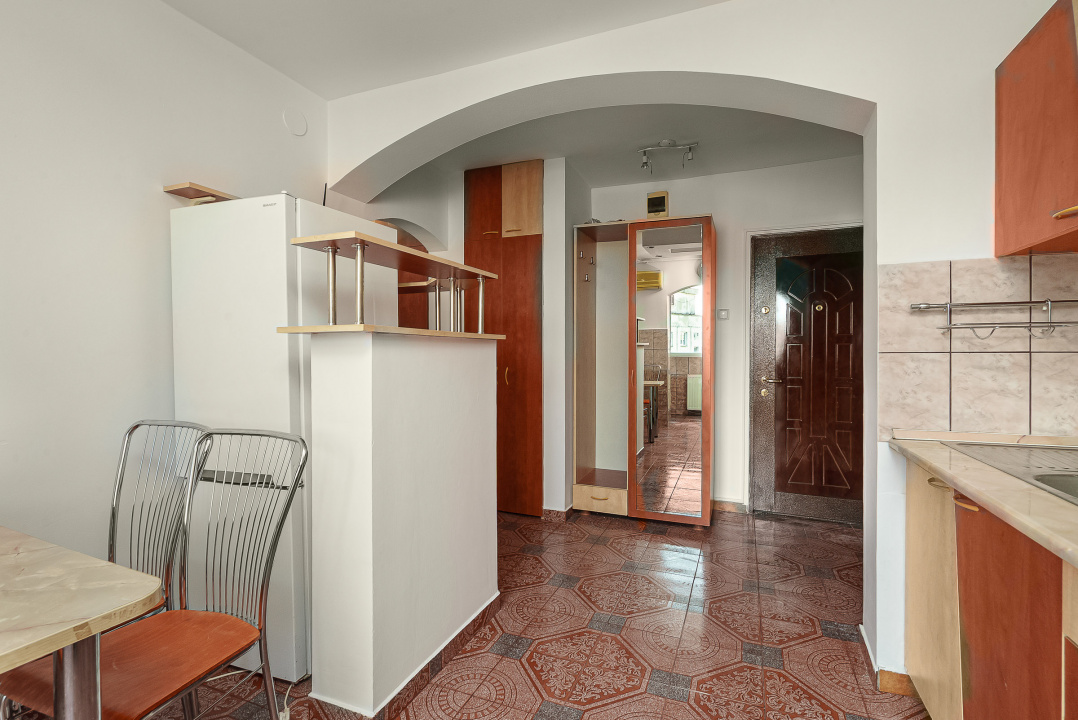 Apart 2 camere Lacul Tei facult constructii Alexandru cel Bun bloc 85