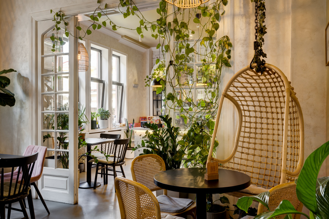 Afacere la Cheie ! Camere in regim hotelier+restaurant / profit bun !