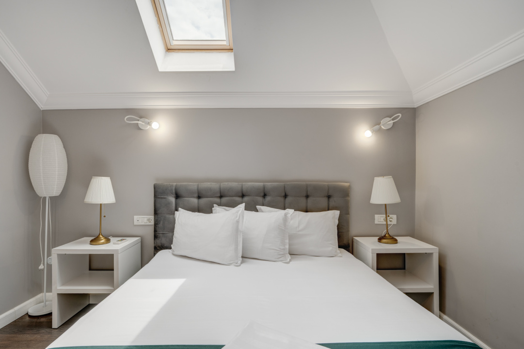 Afacere la Cheie ! Camere in regim hotelier+restaurant / profit bun !