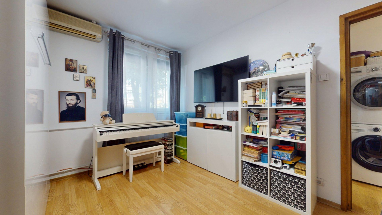 Apartament 3 camere Masina de Paine Obor
