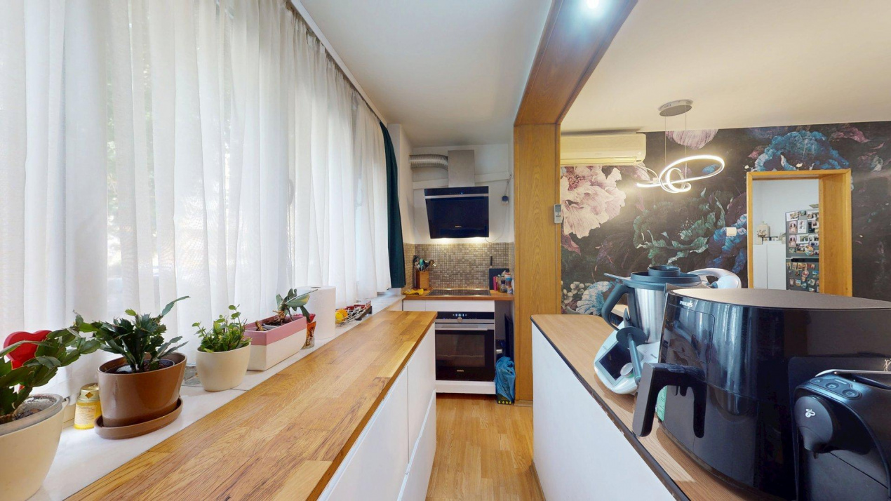 Apartament 3 camere Masina de Paine Obor