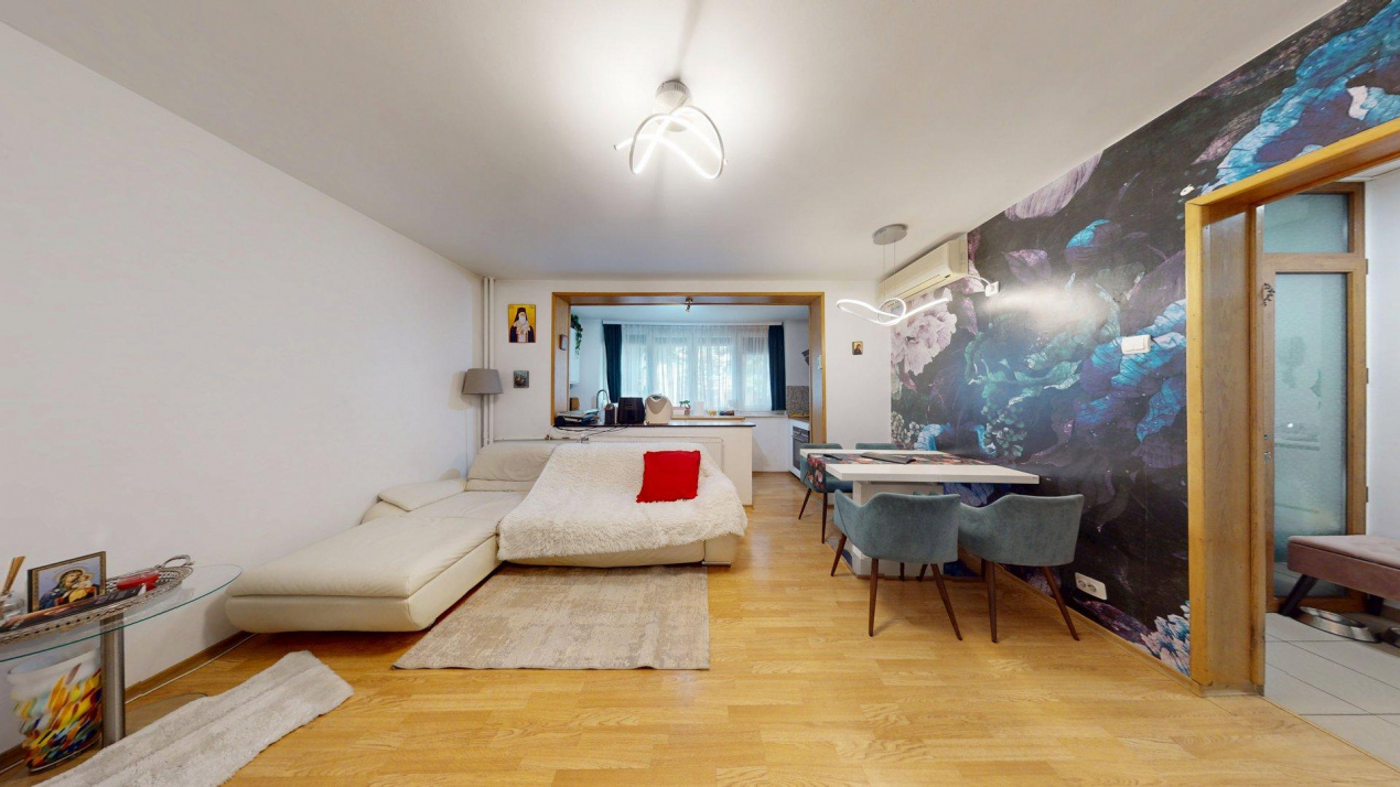 Apartament 3 camere Masina de Paine Obor