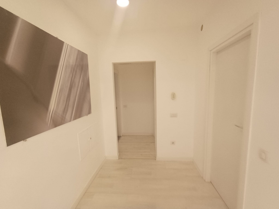 Apartament 3 camere superb si curte proprie Parc Herastrau